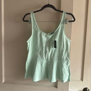 Brand NEW Mint Women’s Express peplum top